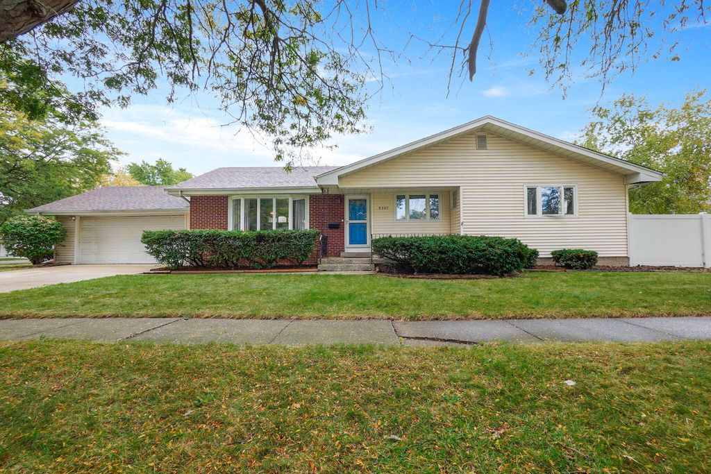 9307 Grace Street, Highland, IN 46322