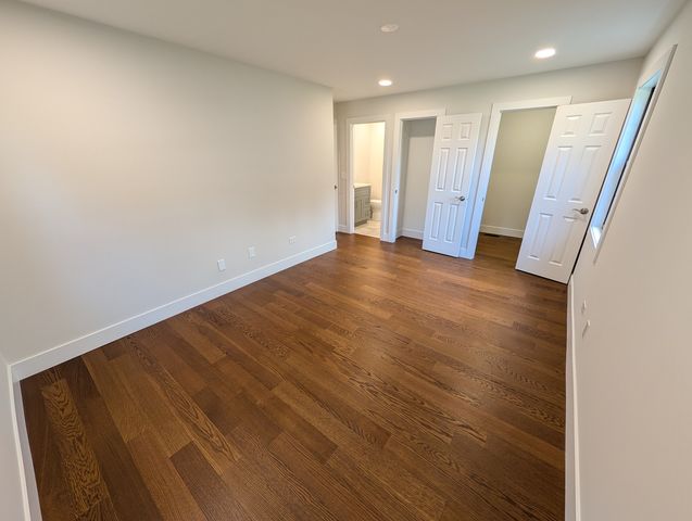 332 Essex Court 4, Wood Dale, IL 60191