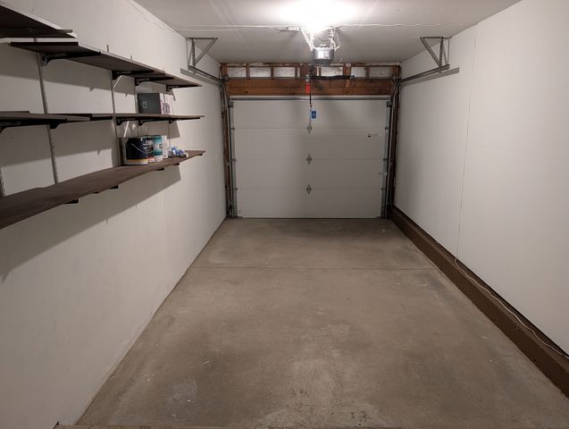 332 Essex Court 4, Wood Dale, IL 60191