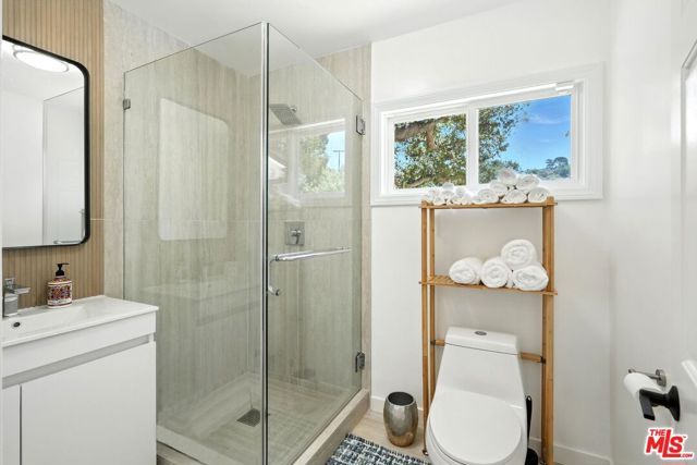 14858 Round Valley Drive, Sherman Oaks, CA 91403