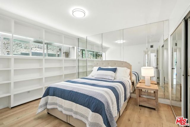 14858 Round Valley Drive, Sherman Oaks, CA 91403