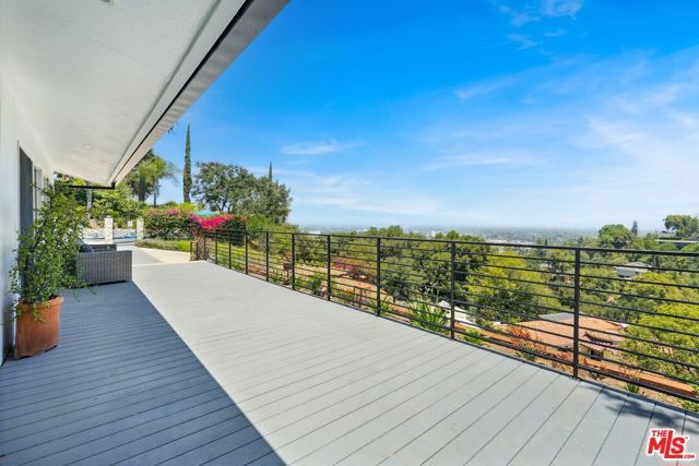 14858 Round Valley Drive, Sherman Oaks, CA 91403