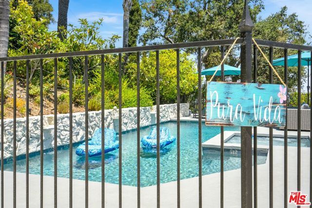 14858 Round Valley Drive, Sherman Oaks, CA 91403