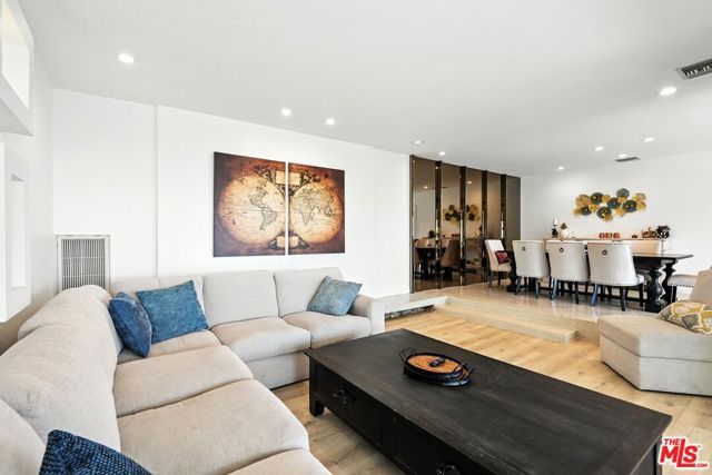 14858 Round Valley Drive, Sherman Oaks, CA 91403