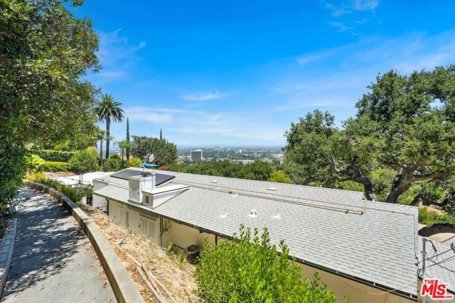 14858 Round Valley Drive, Sherman Oaks, CA 91403