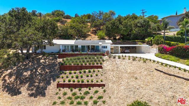 14858 Round Valley Drive, Sherman Oaks, CA 91403