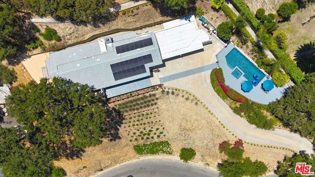 14858 Round Valley Drive, Sherman Oaks, CA 91403