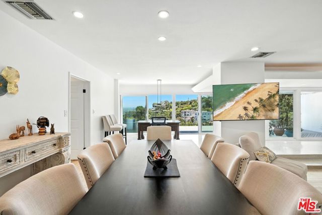 14858 Round Valley Drive, Sherman Oaks, CA 91403