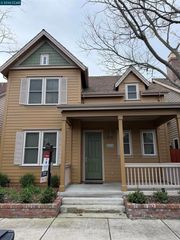 3198 3198 S Front St, Hercules, CA 94547