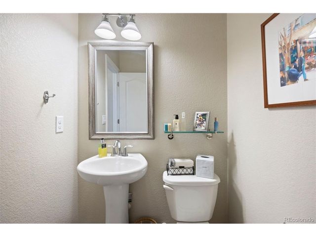 2559 S Kendrick St, Denver, CO 80228