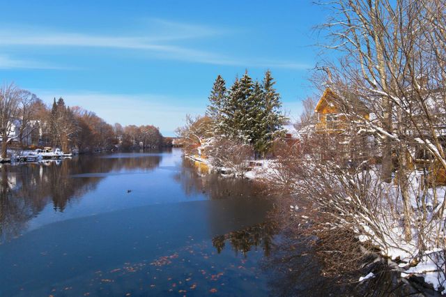 96 Church Street, Laconia, NH 03246