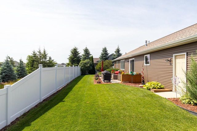 N2290 HOLY HILL DRIVE, Greenville, WI 54942
