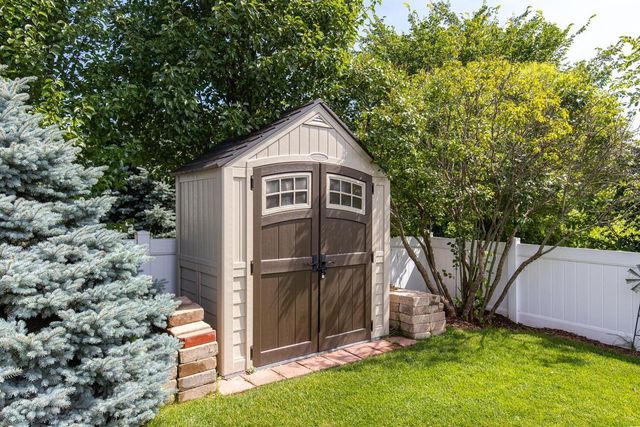N2290 HOLY HILL DRIVE, Greenville, WI 54942