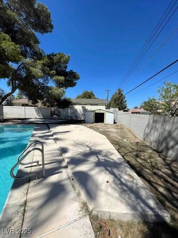 4560 Rancho Hills Drive, Las Vegas, NV 89119