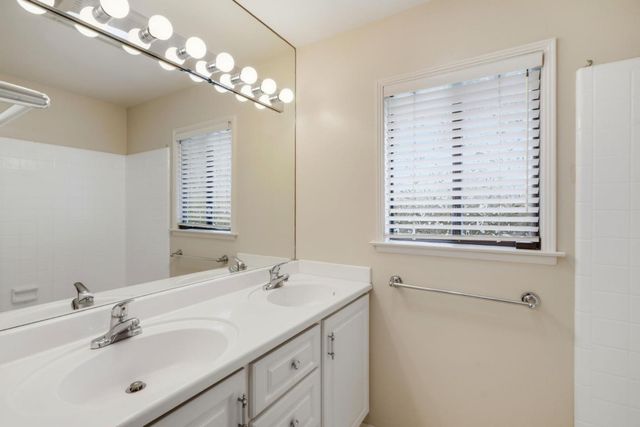 9 Sommerset Vale, Monterey, CA 93940