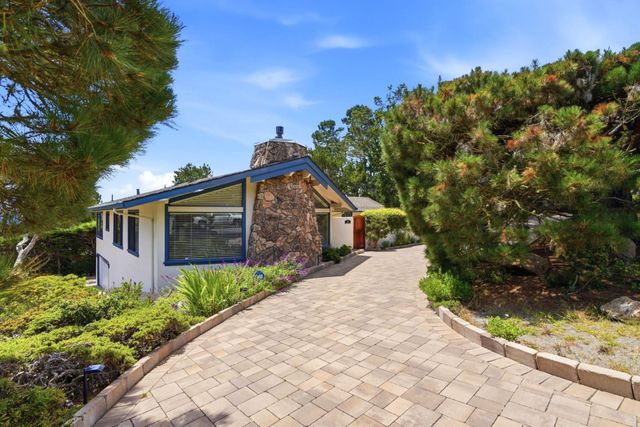 9 Sommerset Vale, Monterey, CA 93940