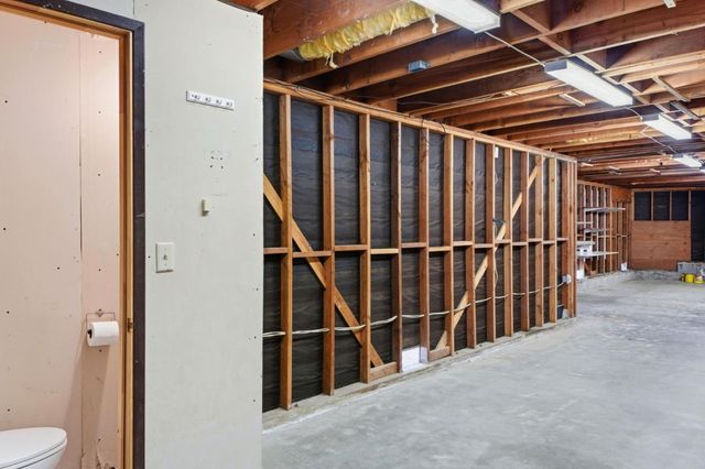 9 Sommerset Vale, Monterey, CA 93940