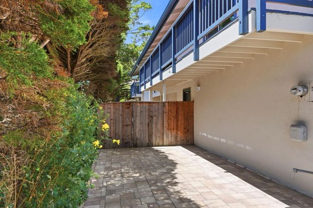9 Sommerset Vale, Monterey, CA 93940
