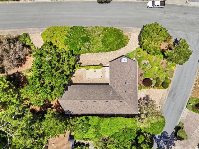 9 Sommerset Vale, Monterey, CA 93940