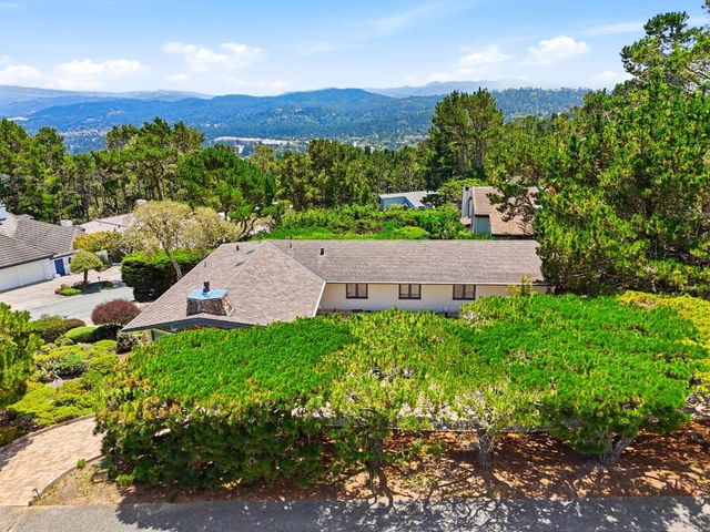 9 Sommerset Vale, Monterey, CA 93940