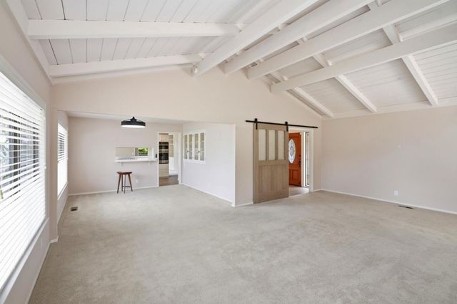 9 Sommerset Vale, Monterey, CA 93940