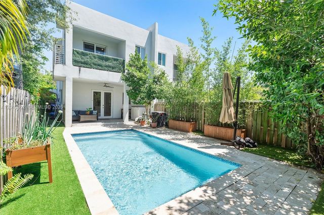 2920 SW 25th Terrace B, Miami, FL 33133