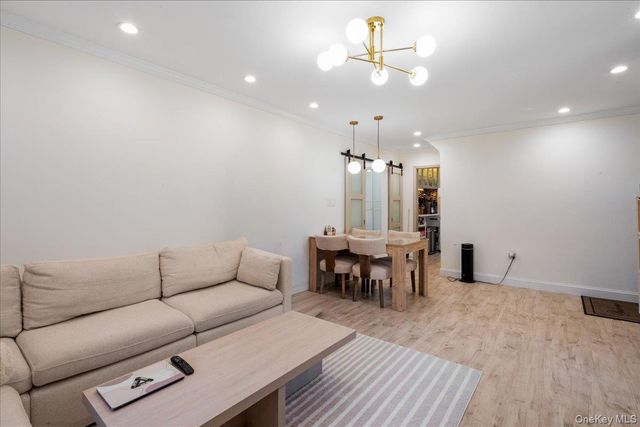 7343 217th Street 366B1, Oakland Gardens, NY 11364