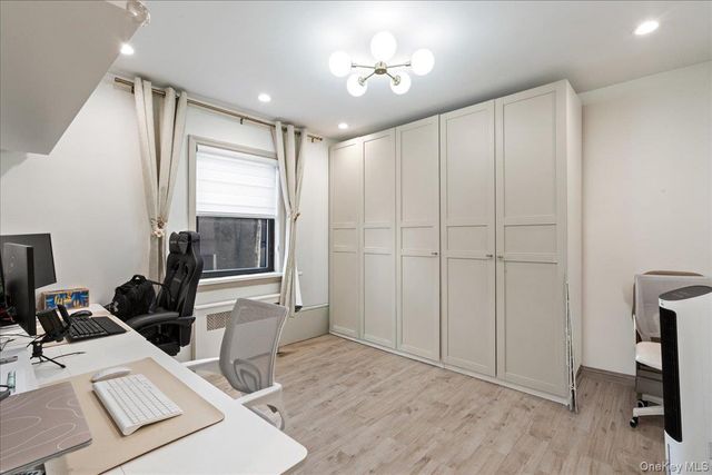 7343 217th Street 366B1, Oakland Gardens, NY 11364