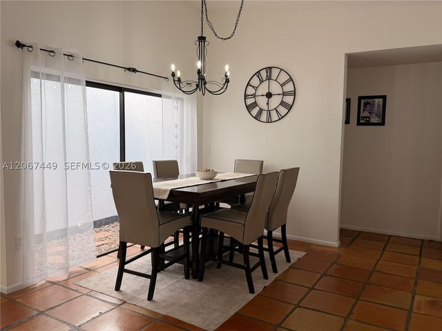 6641 NW 174th Ter, Hialeah, FL 33015