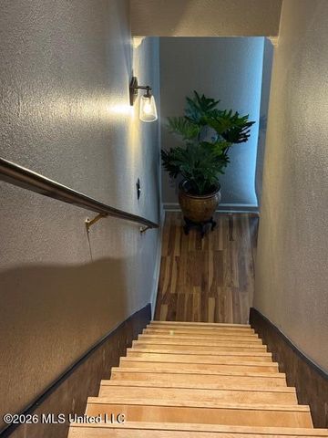 3230 Cumberland Road, 35, Ocean Springs, MS 39564