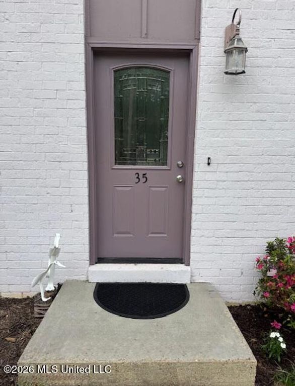 3230 Cumberland Road, 35, Ocean Springs, MS 39564