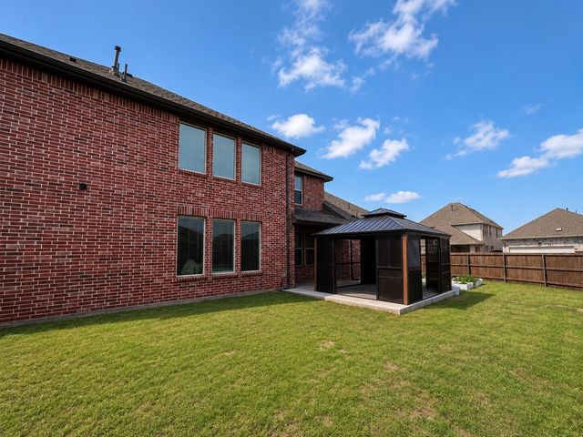 1414 Haybale Lane, Garland, TX 75042