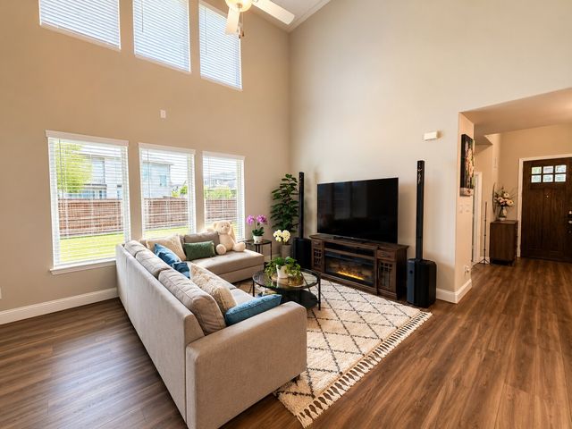 1414 Haybale Lane, Garland, TX 75042