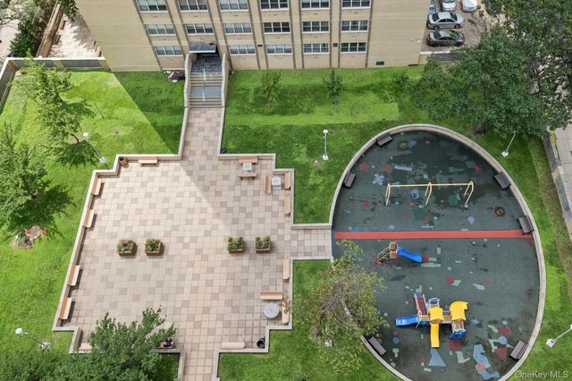 10230 66 Road 15G, Forest Hills, NY 11375