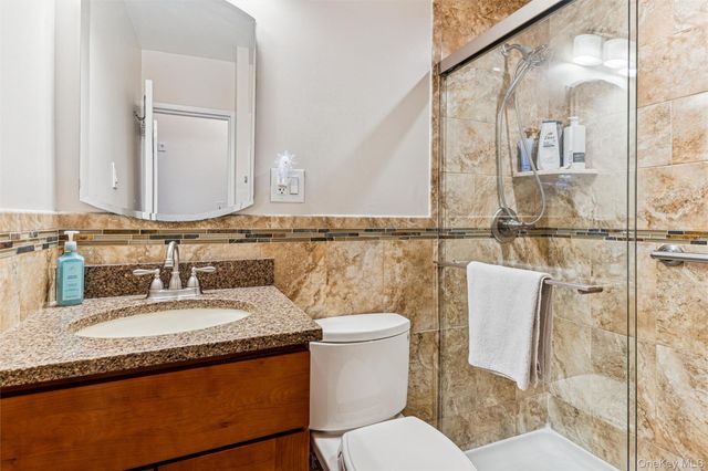 10230 66 Road 15G, Forest Hills, NY 11375