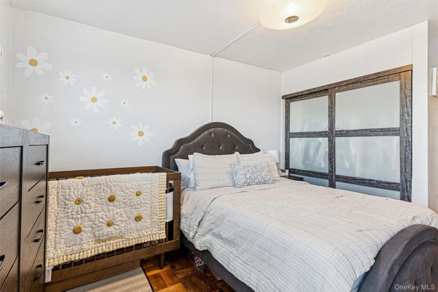 10230 66 Road 15G, Forest Hills, NY 11375