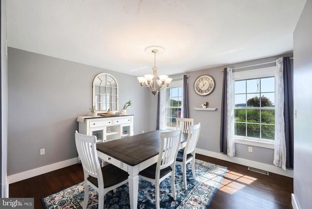 1018 TRINITY RD, Felton, PA 17322