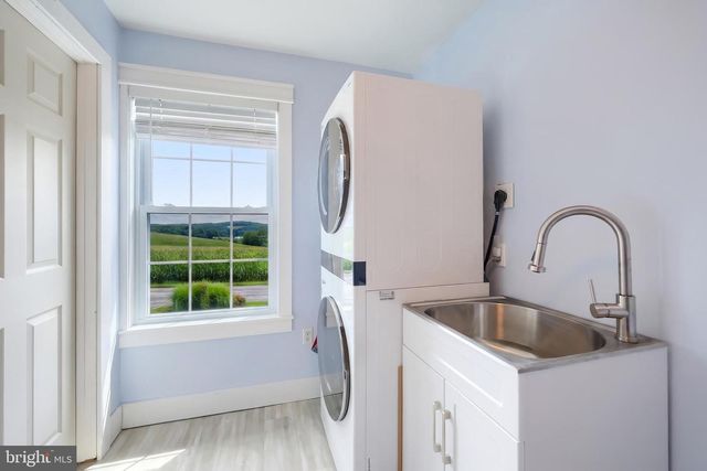 1018 TRINITY RD, Felton, PA 17322