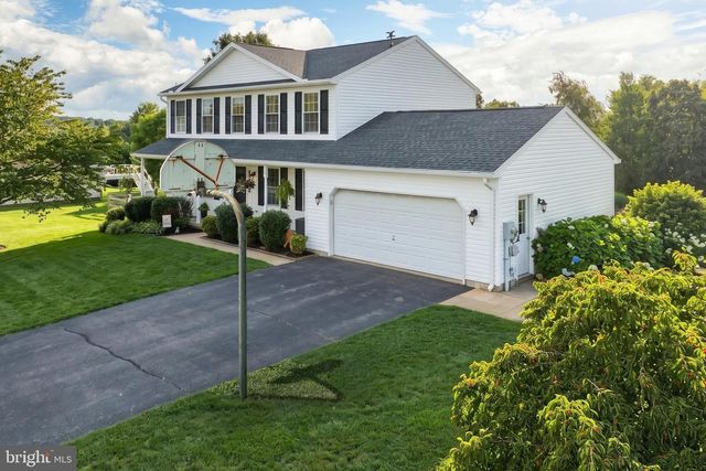 1018 TRINITY RD, Felton, PA 17322