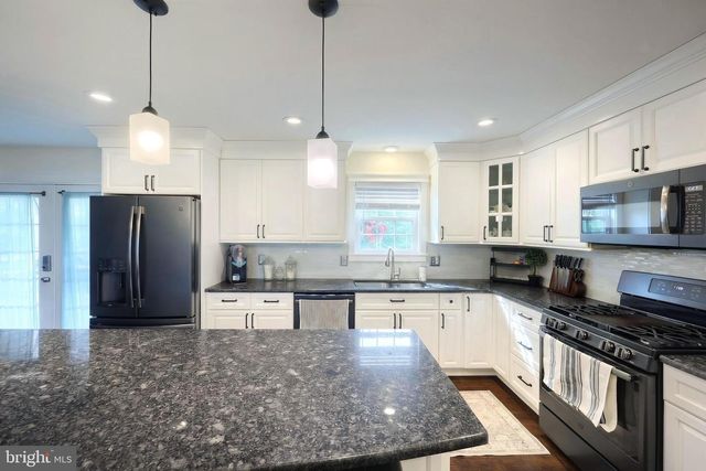 1018 TRINITY RD, Felton, PA 17322