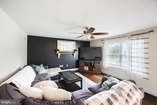 1018 TRINITY RD, Felton, PA 17322
