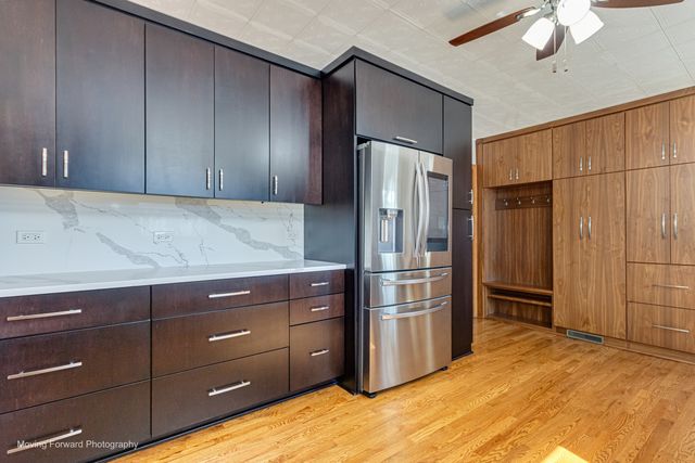 14047 Linder Avenue, Midlothian, IL 60445