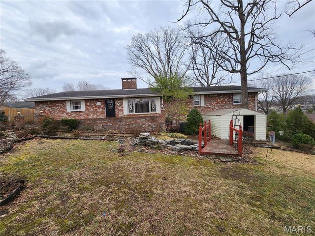 2001 Woodhaven Road, Poplar Bluff, MO 63901