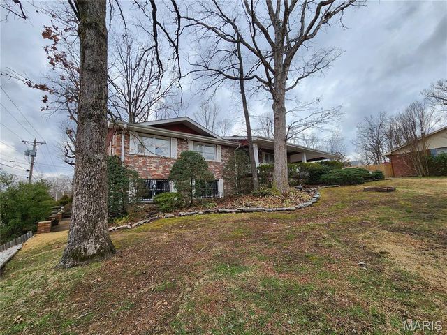 2001 Woodhaven Road, Poplar Bluff, MO 63901