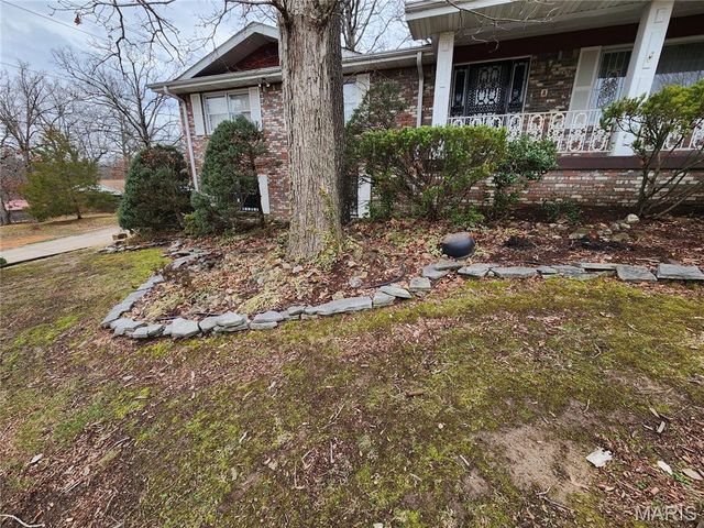 2001 Woodhaven Road, Poplar Bluff, MO 63901