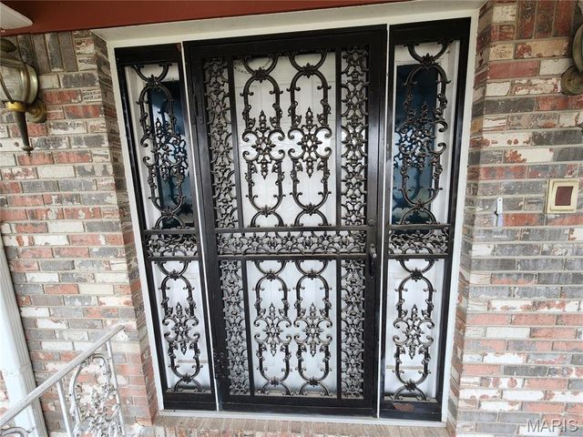 2001 Woodhaven Road, Poplar Bluff, MO 63901