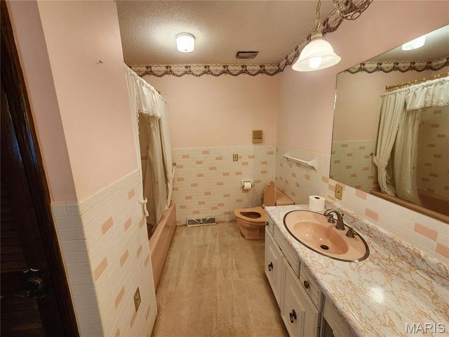 2001 Woodhaven Road, Poplar Bluff, MO 63901