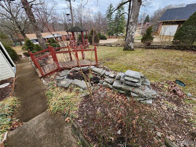 2001 Woodhaven Road, Poplar Bluff, MO 63901