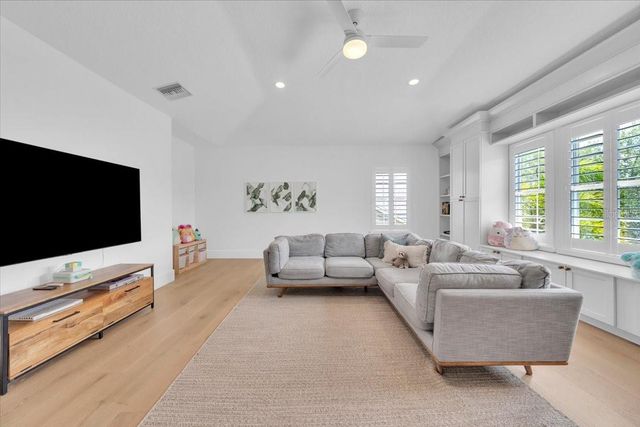 14639 CHATSWORTH MANOR CIRCLE, Tampa, FL 33626