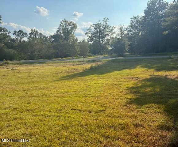 567 County Rd 465, Meridian, MS 39301